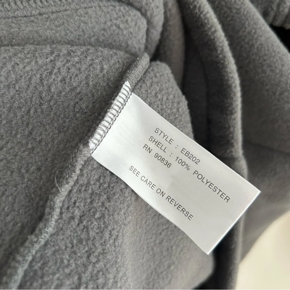 Eddie Bauer ~Men’s 1/4- Zip Fleece Pullover in Medium